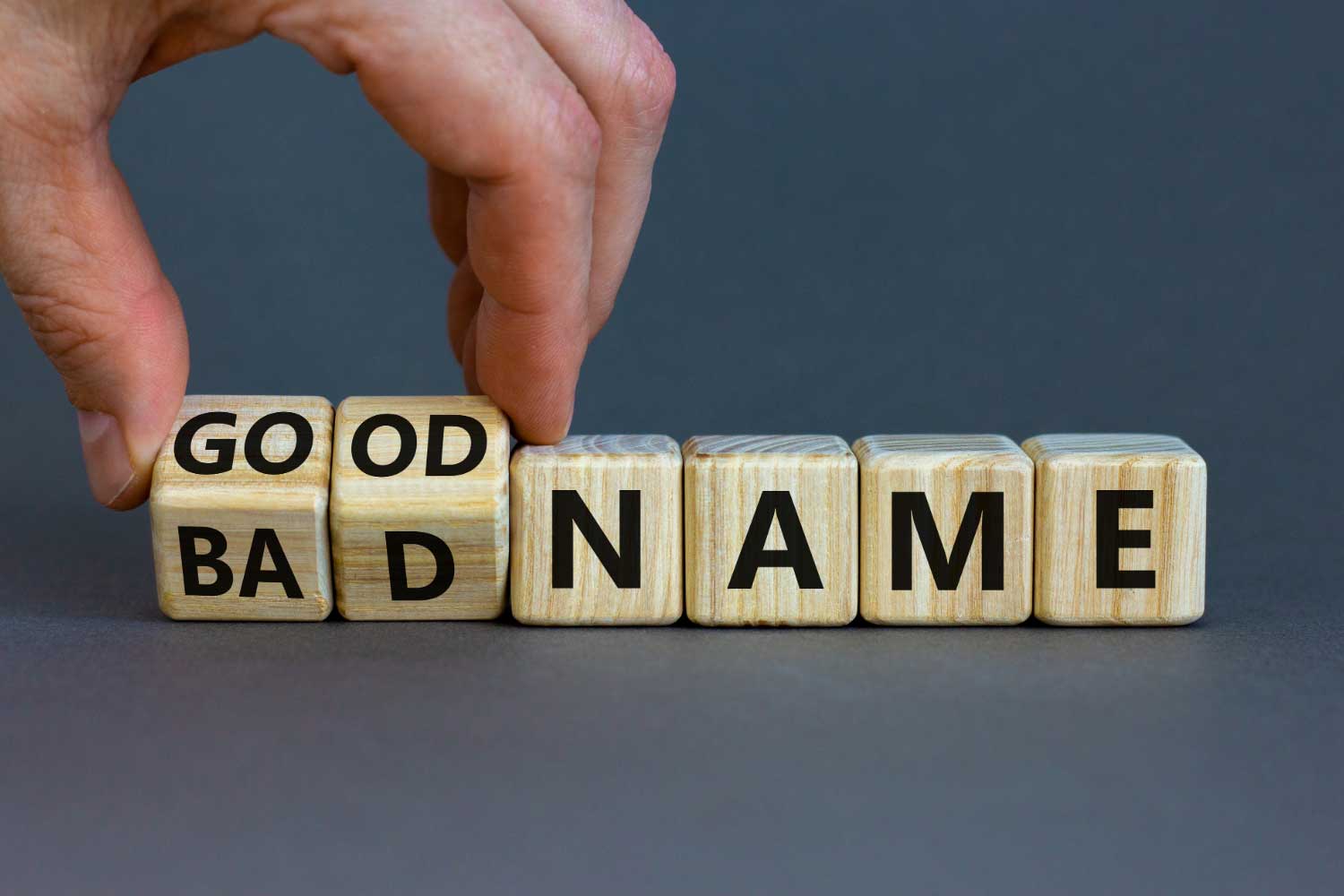 How Do You Come Up With a Business Name? 10 Simple Tips